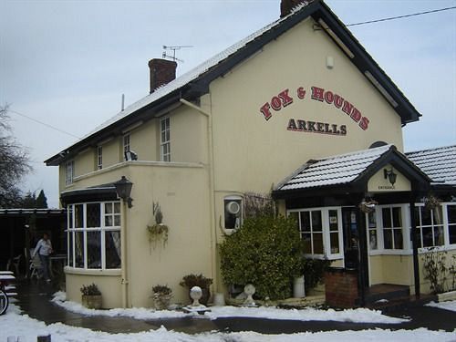 The Fox & Hounds Ξενοδοχείο Σουίντον Εξωτερικό φωτογραφία