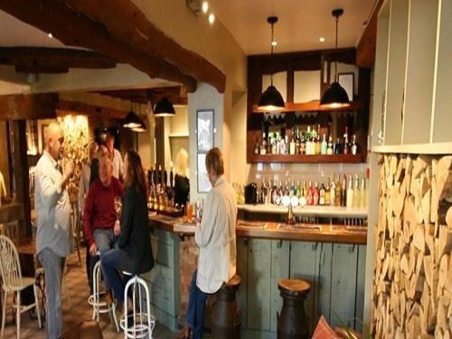 The Fox & Hounds Ξενοδοχείο Σουίντον Δωμάτιο φωτογραφία